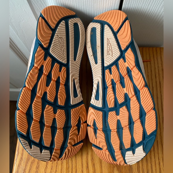 ALTRA Dusty Pink Torin 5 Lightweight Running Shoes SZ 7 - Picture 6 of 12